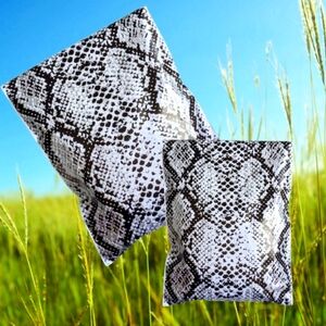 poly mailer 50 pc snakeskin polymailer set. See description